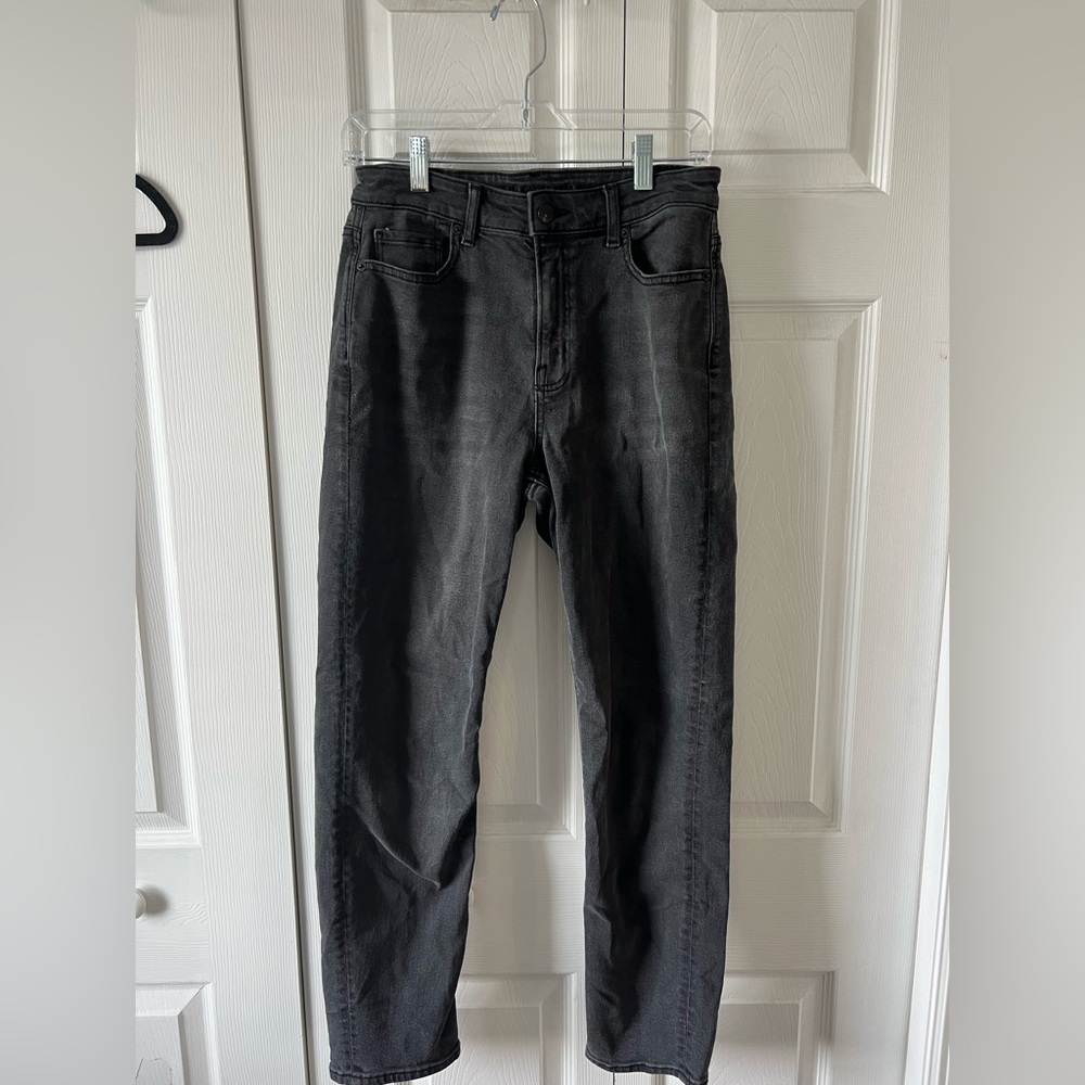American Eagle Mom jeans